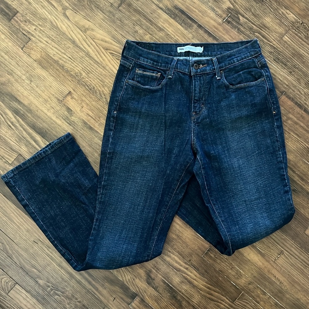 Women’s Levi’s 515 Bootcut sz 8 Dark Wash Jeans